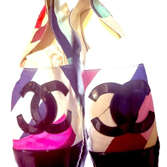 CHANEL Colorful Espadrille Flats - Picture 2 of 6